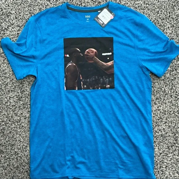 Custom Designed DSG Vibrant Blue Men's Graphic Tee-New With Tags - Picture 1 of 4